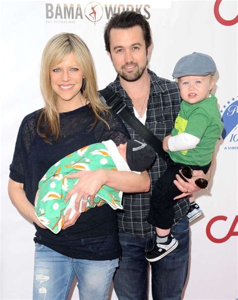 Kaitlin Olson and Rob McElhenney | It's always sunny in philadelphia ...