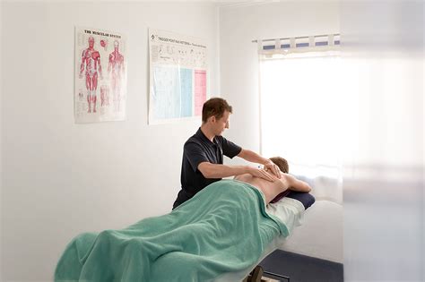 Remedial Massage Therapy - physioFIX