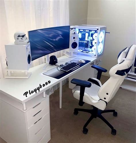 One of the cleanest White gaming setups out there ⚔️ The white PC looks ...