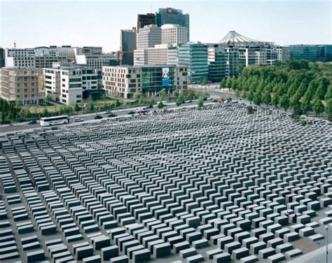 The Berlin Holocaust Memorial - modlar.com