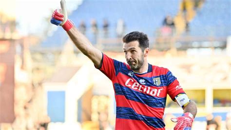 Gigi Buffon lascia il Parma: c'è l'indizio, cosa farà il portiere