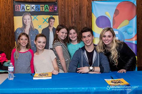 Family Channel Premieres New Show for Tweens #BackstageTV - 5 Minutes for Mom