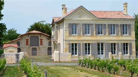 Chateau in Medoc, swimming pool- vineyards-ocean UPDATED 2020 - Tripadvisor - Saint-Christoly ...