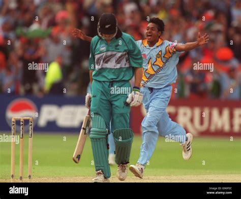 Indias debashish mohanty bowling hi-res stock photography and images ...