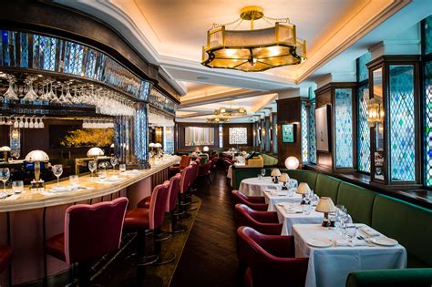 Pin by Ellen Vanassche on R e s t o. | The ivy restaurant london, Room ...