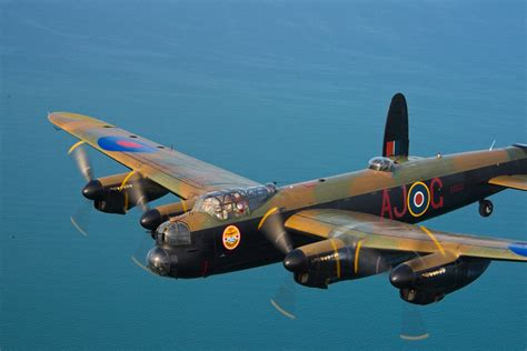 Warplane museum marks 75th anniversary of Dambusters raid - Skies Mag