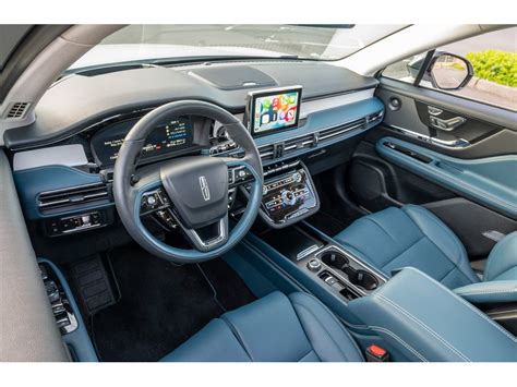 2022 Lincoln Corsair: 64 Interior Photos | U.S. News