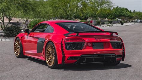 R8 V10 Plus Wears PD800 Widebody Aero Kit | Audiworld