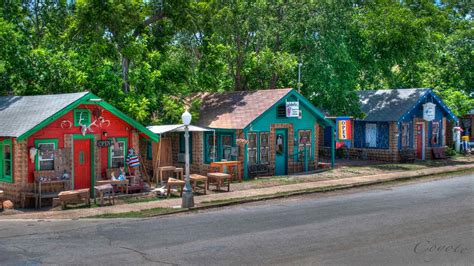 Medicine Park Cabins - MedicineWalls