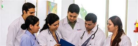 Find the Best Doctors and Specialists in Navi Mumbai – Reliance Hospitals