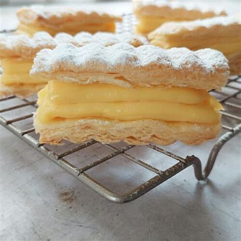 Easy Vanilla Custard Slice (without eggs) ⋆ The Gardening Foodie