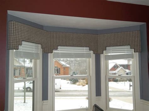 Three separate cornices joined together to frame this beautiful bay window. | Cornice boards ...