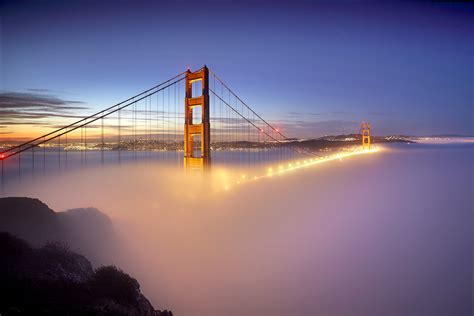Golden Gate Bridge, San Francisco, The Most Popular Tourist Attractions in America - Traveldigg.com