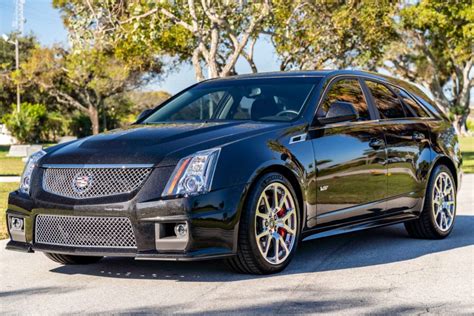 15k-Mile 2014 Cadillac CTS-V Wagon for sale on BaT Auctions - sold for ...