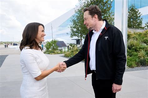 elon-musk-katalin-novak-hungary-president-meet-at-giga-texas - TESLARATI