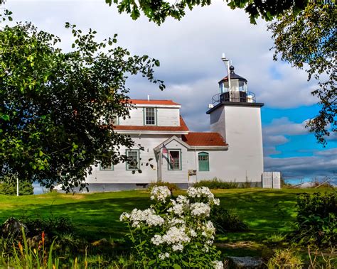 Maine Lighthouses and Beyond: Fort Point Lighthouse