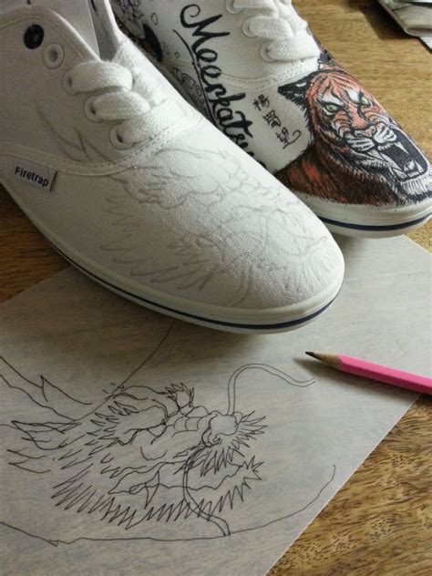 Meerkatsu Art: Canvas shoe art