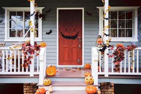 How to Create a Haunted House for Halloween