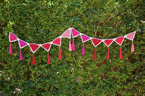 Bunting Pattern via Ravelry