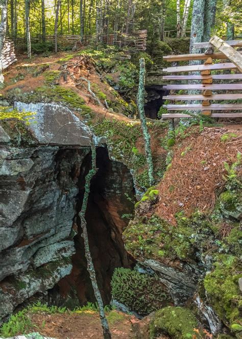 Wisconsin Explorer: Hiking the Apostle Islands National Lakeshore Trail