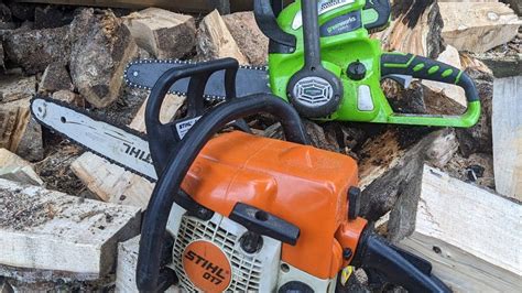 Battery Vs Smallest Petrol chainsaw! Greenworks & Stihl 017.. battery chainsaws good for ...