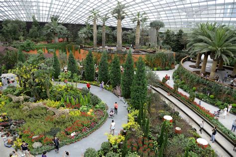 Gardens by the Bay - Conservatory 'The Flower Dome'; Inside (1 ...