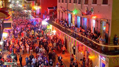 New Orleans eyes cutting back on Bourbon Street strip clubs | abc13.com