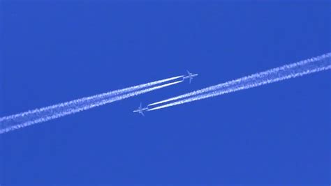 Plane Trail Stock Footage Video | Shutterstock