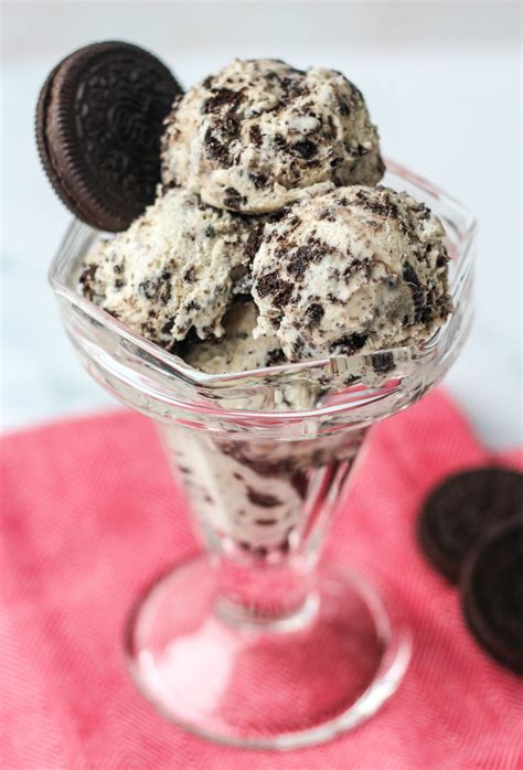 No-Churn Oreo Ice Cream - Baker Jo - Quick Summer Dessert Recipe