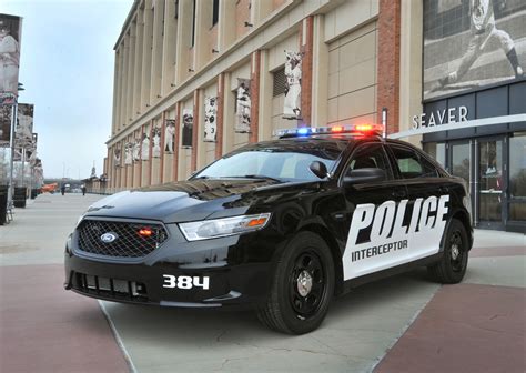 Ford Police Interceptor Sedan mit 305 PS