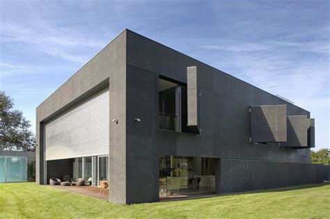 Zombie-proof houses built like a fortress | loveproperty.com