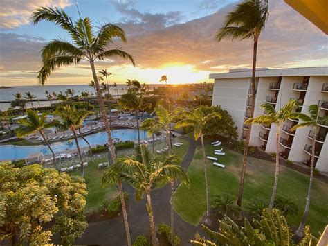 Where to stay in Kona Hawaii: Big Island Accommodation Guide - Intentional Travelers