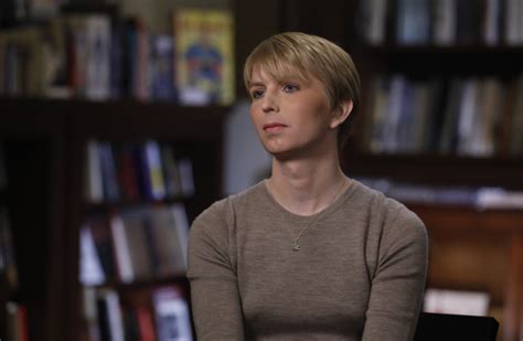 Chelsea Manning: Harvard Rescinds Visiting Fellow Title | TIME