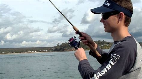 Squid fishing in Australia. Techniques demonstrated .MP4 - YouTube