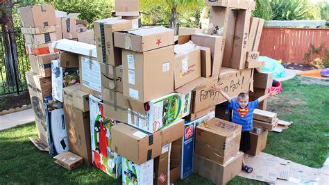 World's Biggest Box Fort - YouTube