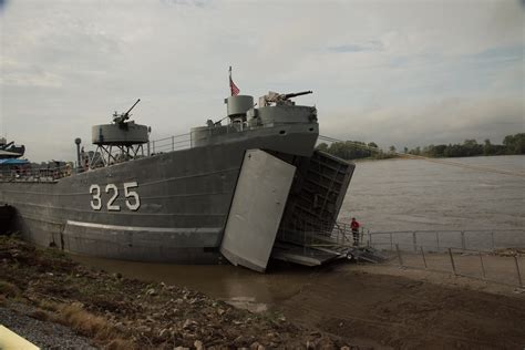 LST 325 Docks At Chester For The Weekend. | WSIU