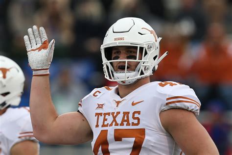 Texas' Andrew Beck uses sign language at Sugar Bowl