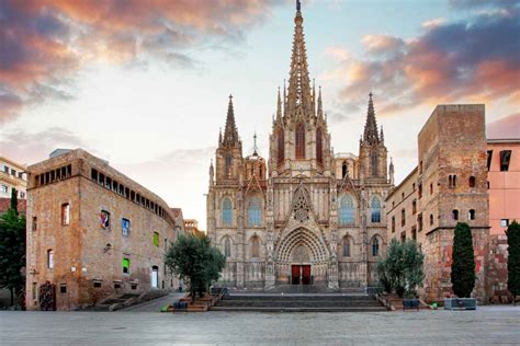 Barcelona: Gothic Quarter Self-Guided Walking Tour in Barcelona