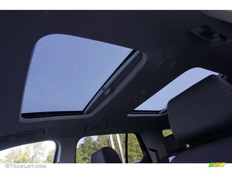 2019 Chevrolet Traverse Premier Sunroof Photos | GTCarLot.com