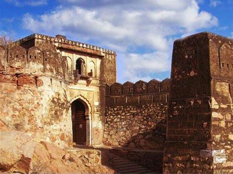 Explore The Beauty Amidst Ruins At The Jalore Fort Of Rajasthan - Nativeplanet