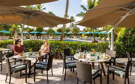 Restaurant Pool Terrace at The Palms Hotel & Spa - Hotel in in Miami ...