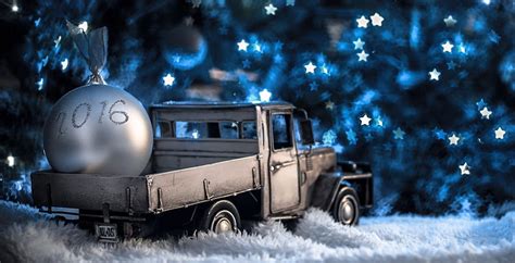 Christmas 2016, art, ball, snow, glitter, truck, HD wallpaper | Peakpx