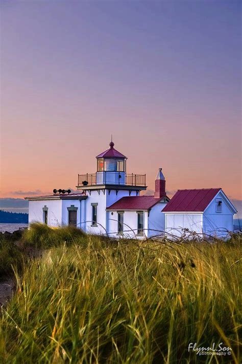 Seattle Discovery Park Lighthouse | Beautiful lighthouse, Lighthouse ...