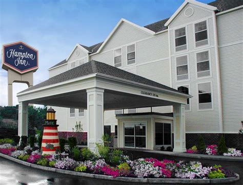 Hampton Inn Waterville | Hampton inn, Maine hotels, Hotel