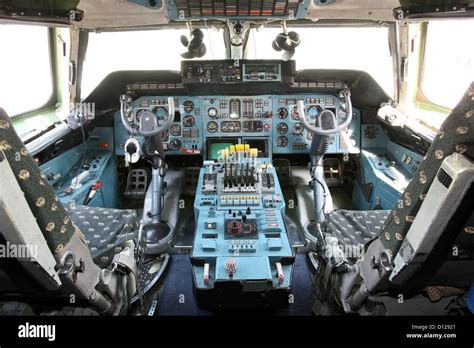 Antonov An 225 Mriya Cockpit