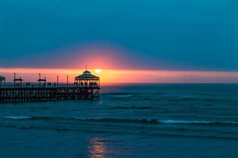 9 Reasons You Will Love Huanchaco Beach | Tales From The Lens