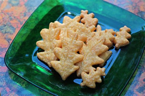 Cheddar Cheese Crackers Recipe | Bakepedia