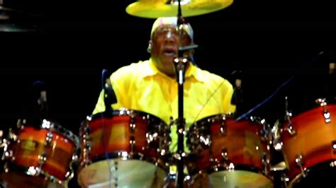 Billy Cobham - Drum Solo - Fantastic - BH - Brazil - YouTube