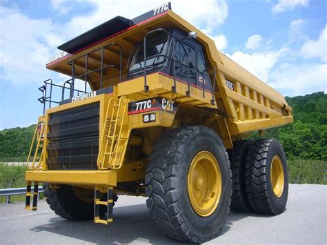 CAT Truck 777 #trucking.Caterpillar 777C-930 gross,870 net hp from a 2,105 cid 3508 V-8 diesel ...