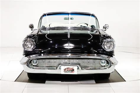 1957 Oldsmobile Starfire | Volo Museum